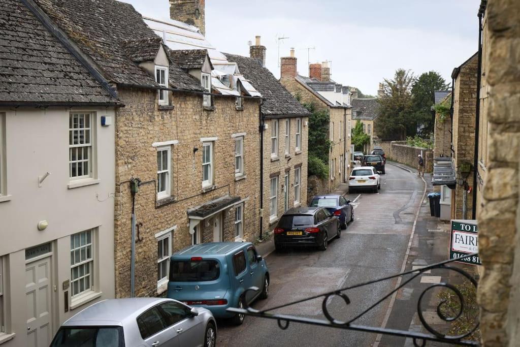Spacious 1-Bed Apartment With Super King Or Twin In Central Charlbury, Cotswolds Dış mekan fotoğraf