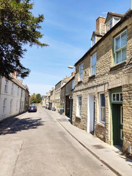Spacious 1-Bed Apartment With Super King Or Twin In Central Charlbury, Cotswolds Dış mekan fotoğraf